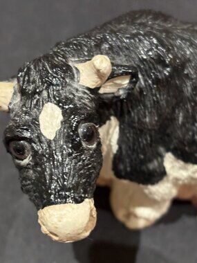 Vintage Stone Critters Holstein Black & White Cow
